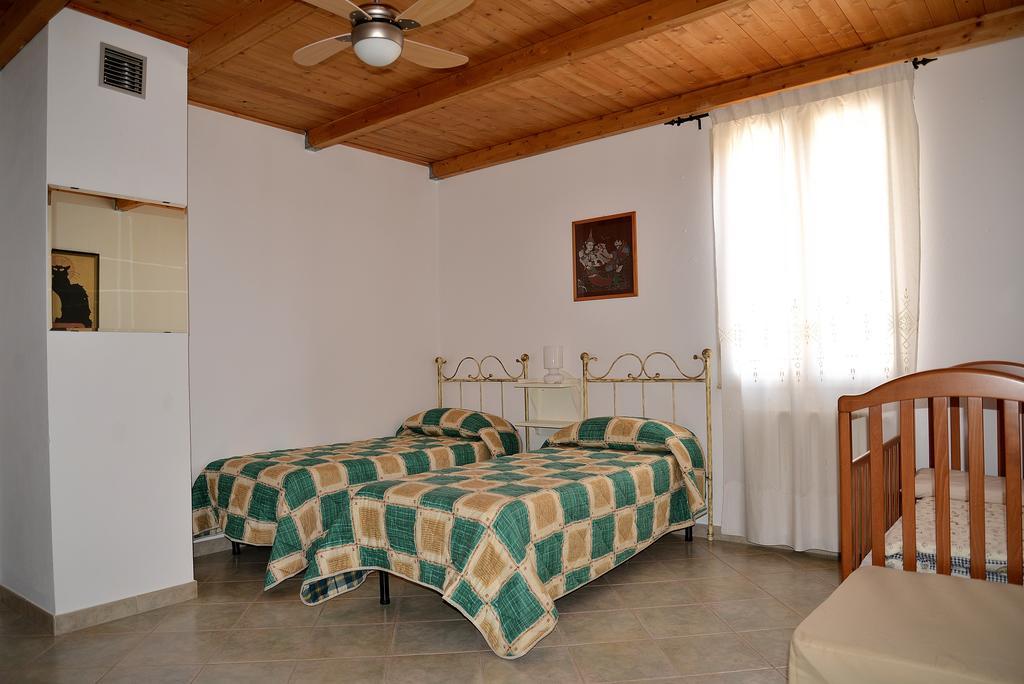 B&B S'Incontru Galtelli Bagian luar foto