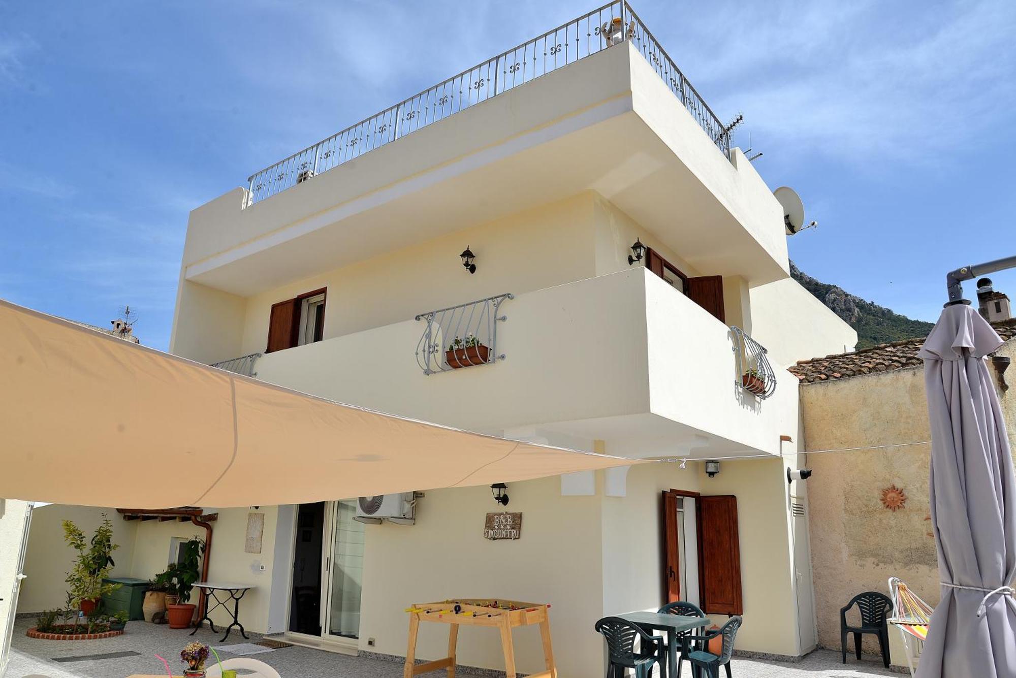 B&B S'Incontru Galtelli Bagian luar foto